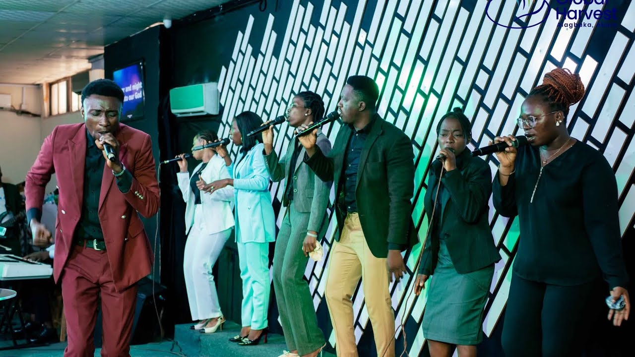 Explosive Rock Praise Medley | Gospel Praise That Ignites Joy |Min. Emma Ewaoche Newwine Ghc Akure