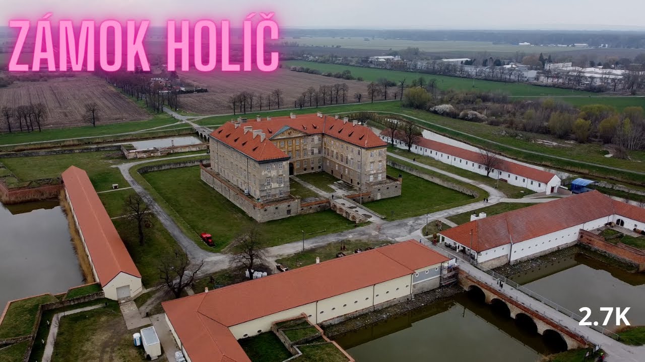 Zámok Holíč - Rozhľadňa na hrebeni - Veterný mlyn