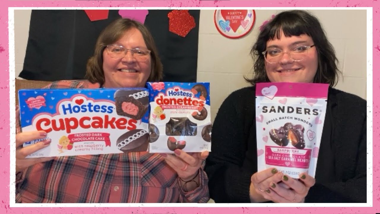 Hostess Strawberry Donettes Chocolate Cake Raspberry Filling + Sanders Caramel Raspberry Taste Test!