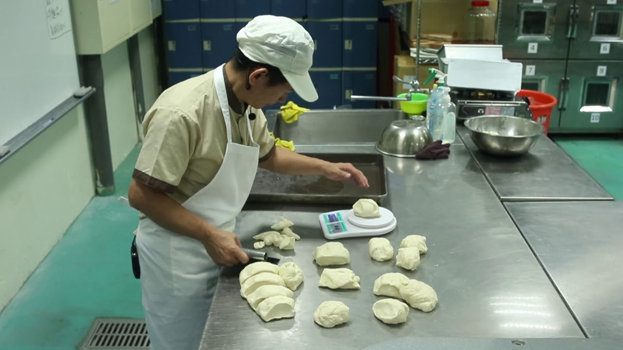 烘焙食品乙級技術士技能檢定術科考試-帶蓋白土司