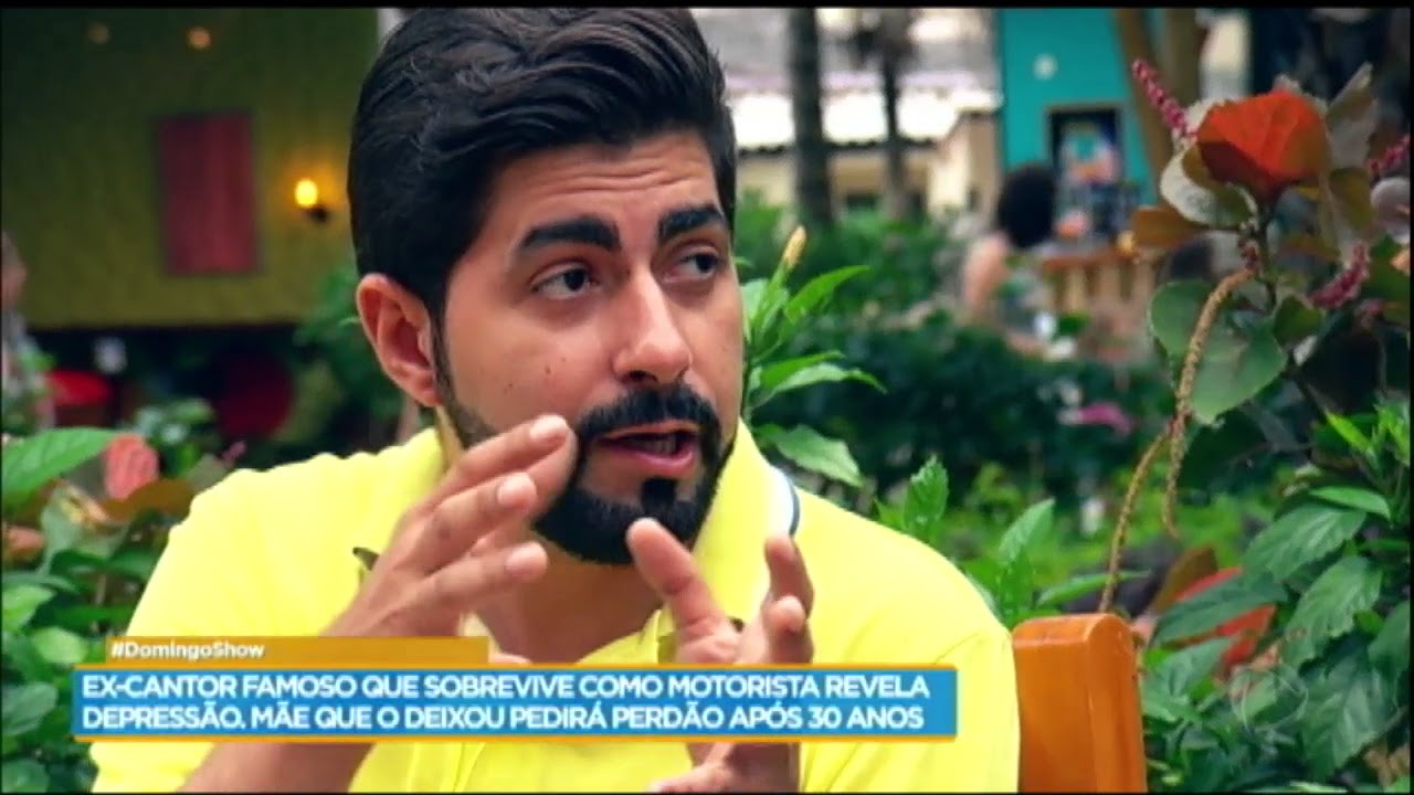 Ex-cantor famoso conta a sua história e recebe várias surpresas