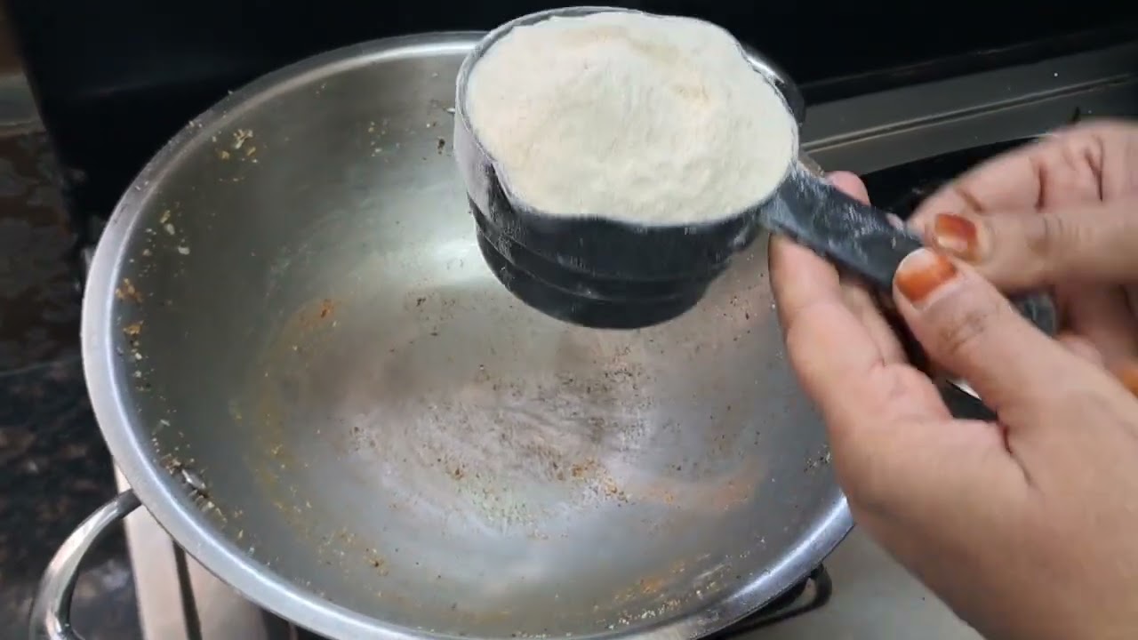 आज बन रहे है दाना मेथी के लड्डू जो सर्दियों में सबकी खाने चाहिए | Dana Methi ke Ladoo