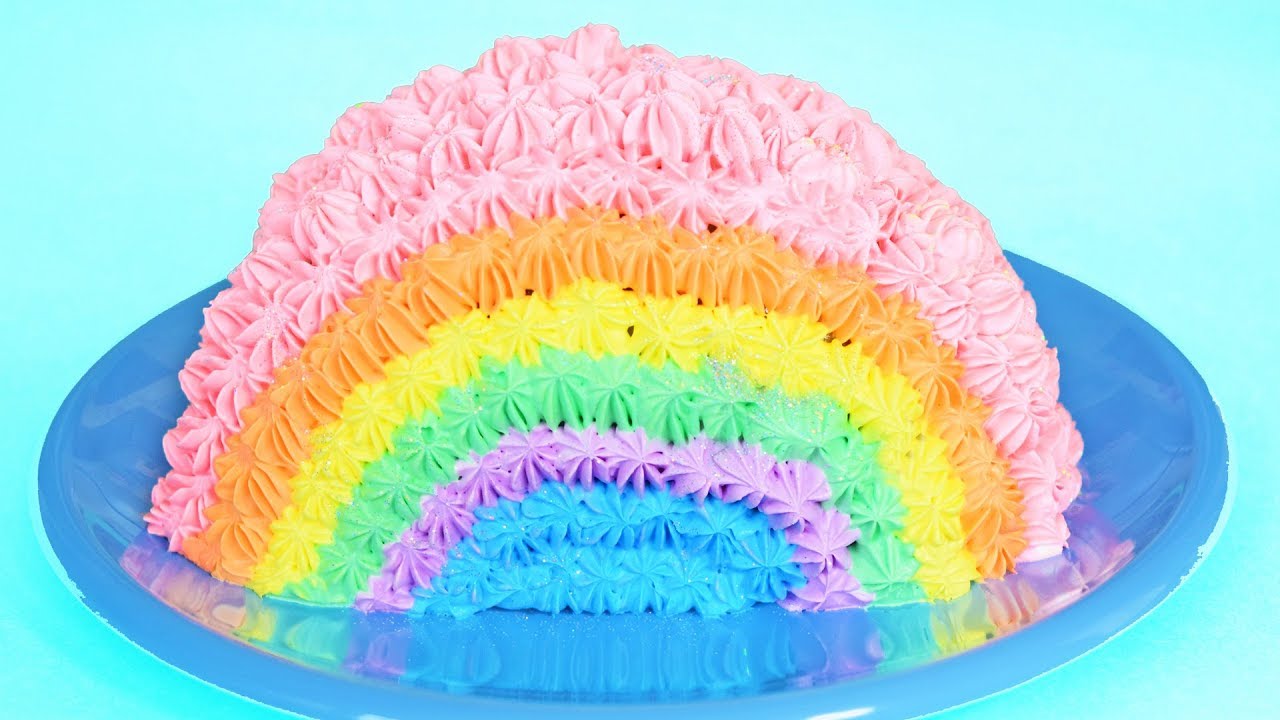 COMO DECORAR UN PASTEL EN FORMA DE ARCOIRIS
