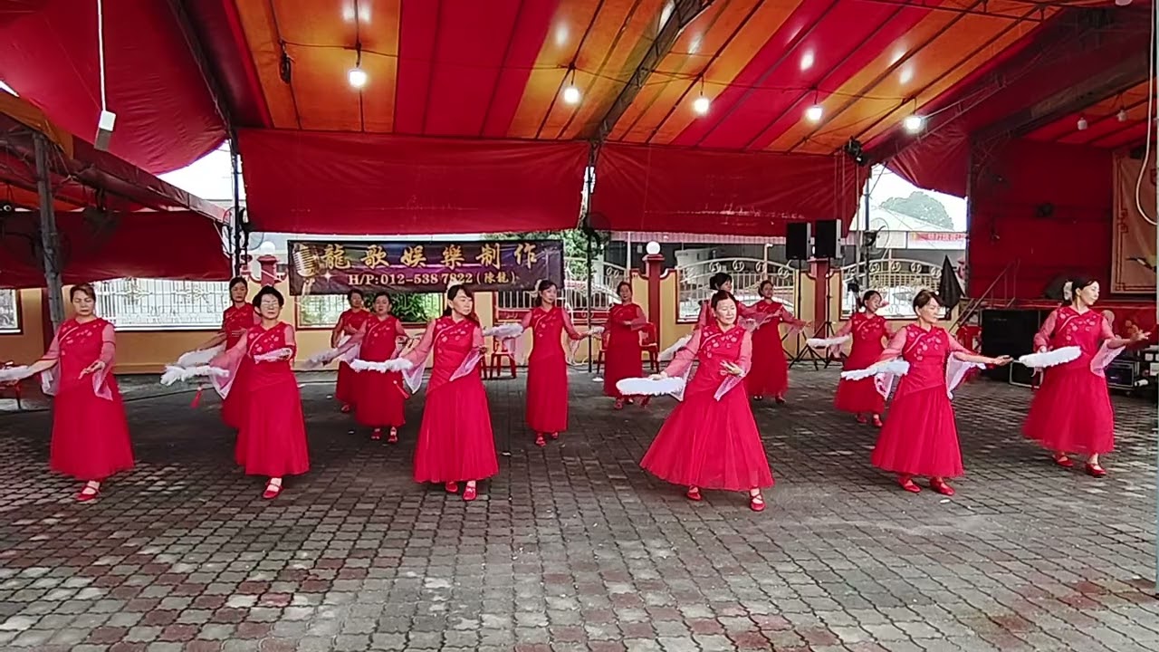 舞蹈：虹彩妹妹🌹吧生小伶舞蹈班新年视频🌹改编网络视频🌹