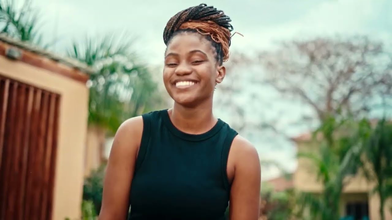 M-yoxy mw ft Waxy Kay - Izizi (Official music Video --director Mega)
