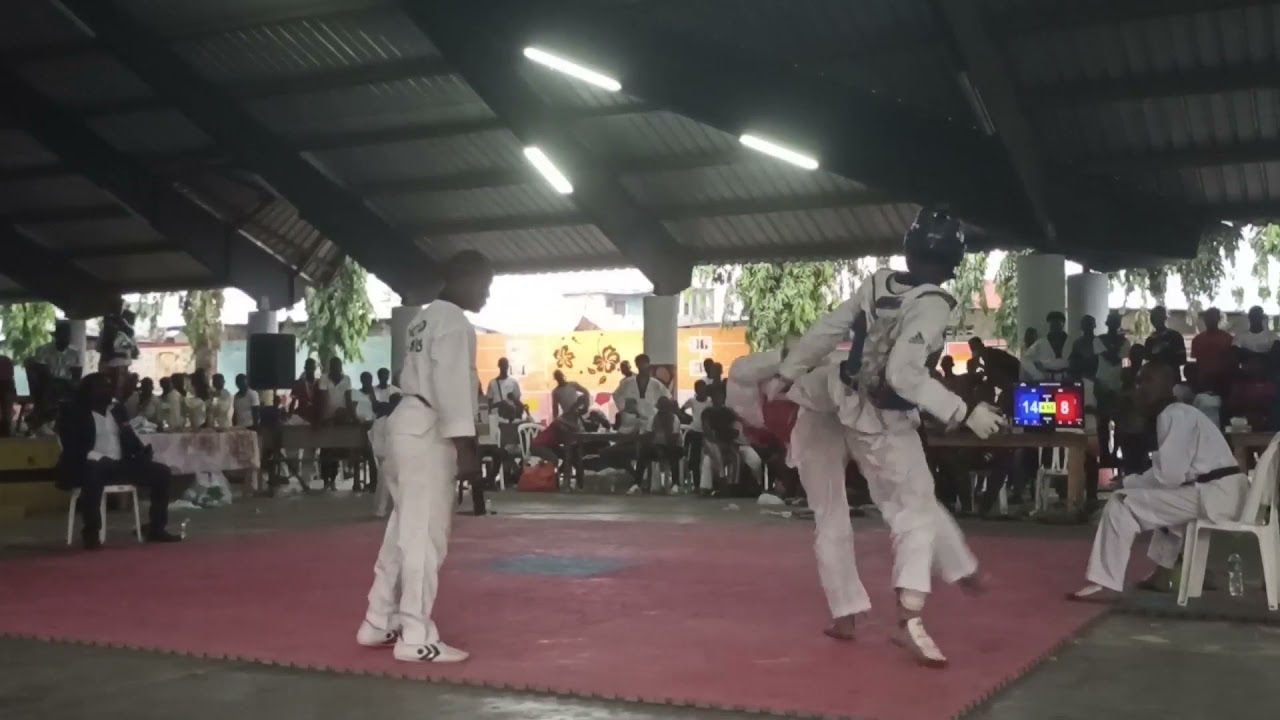 Open Koumassi 2021 Demi Finale Aaron Kobenan Bleu