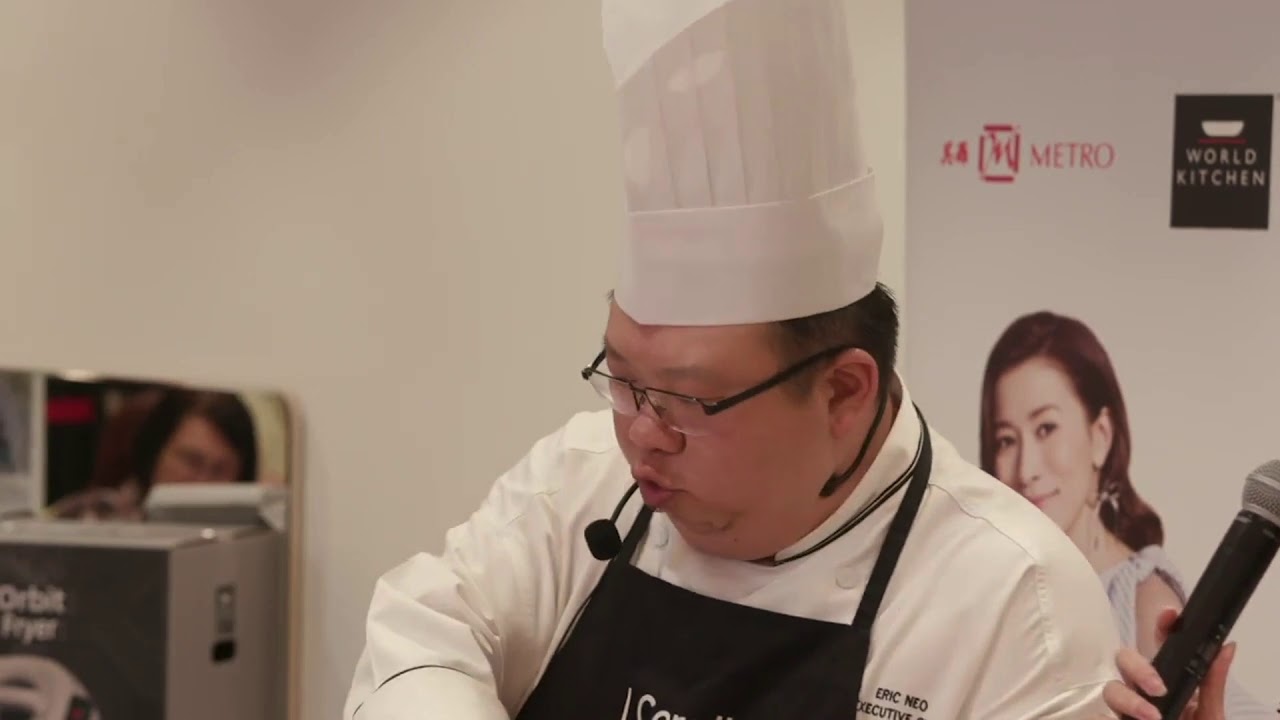 World Kitchen Orbit Fryer Exclusive Launch @  Metro Paragon - Classic Chicken Stew