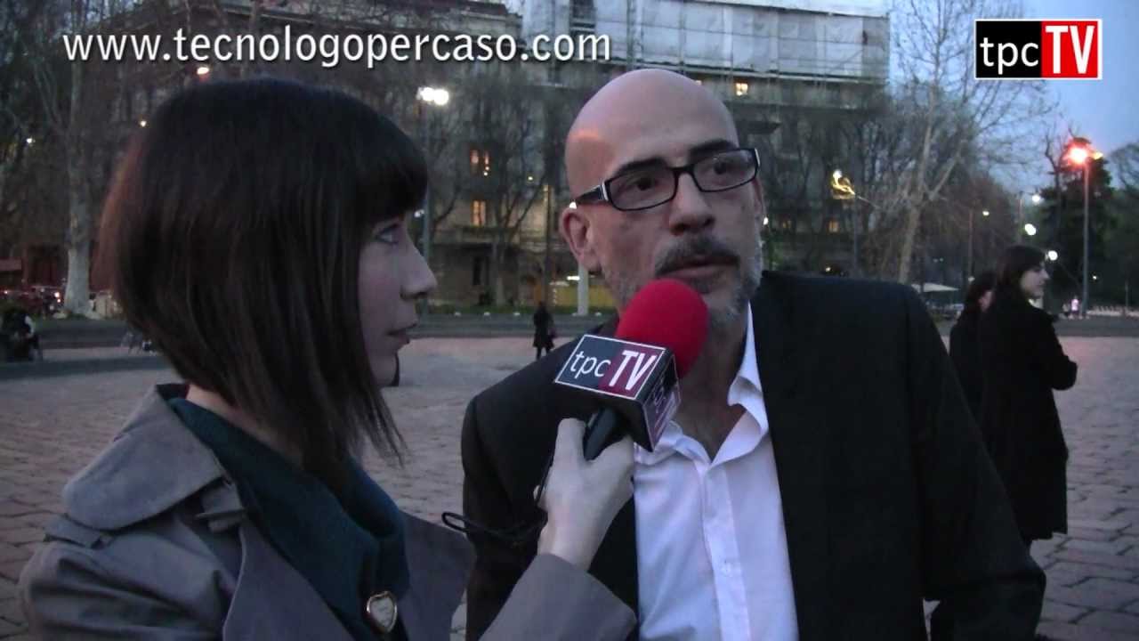 Monelle Chiti intervista Gianmarco Tognazzi nella RENAULT TWIZY Night 21 marzo 2012