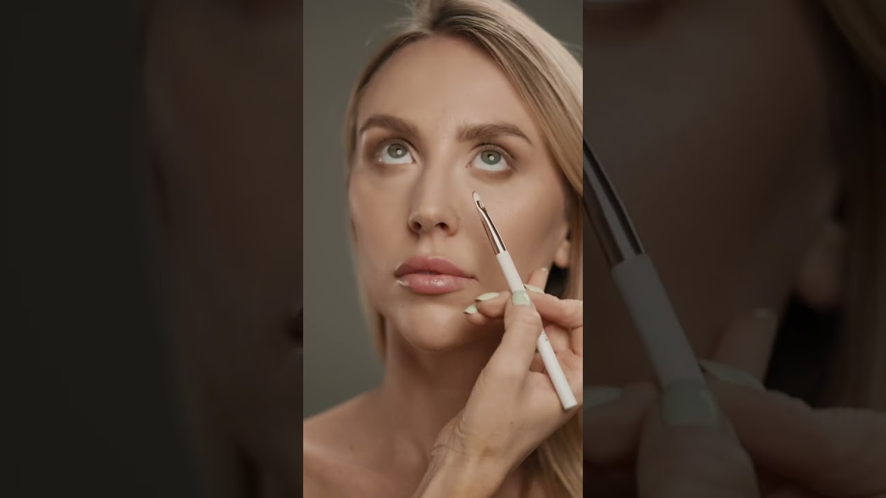 Catchy eye is sexy. Highlight your eye make-up with Wet Eye 1 brush 🔥