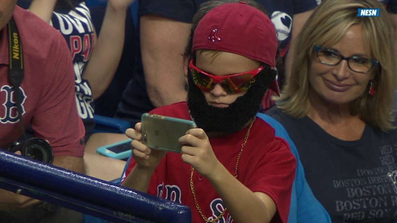 BOS@TB: A young fan dresses as Big Papi at The Trop