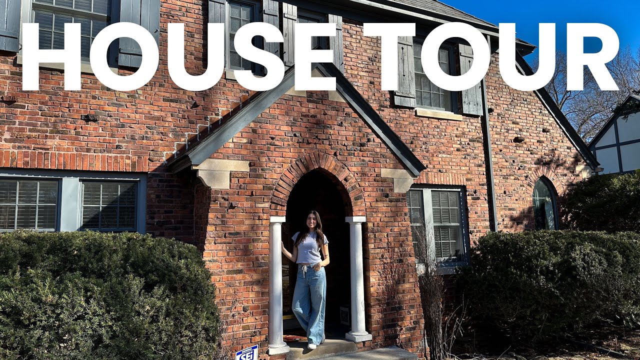 EMPTY HOUSE TOUR before we start the renovation!