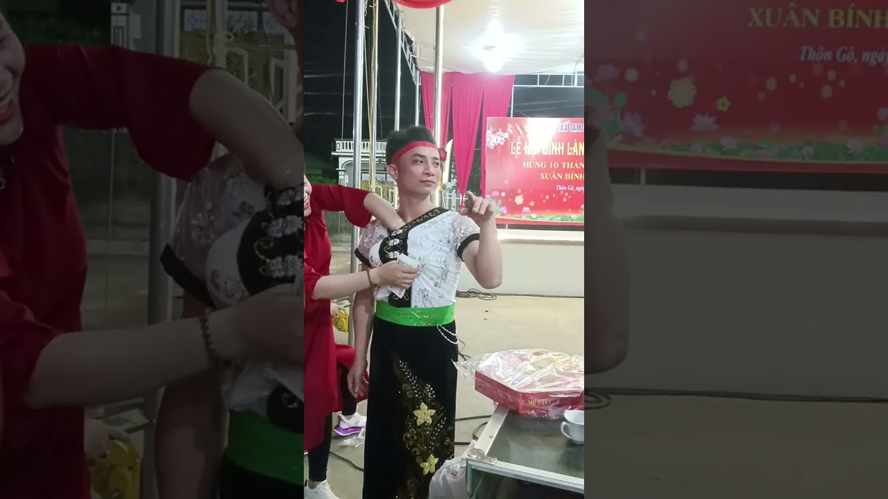 Hội làng quê tôi 