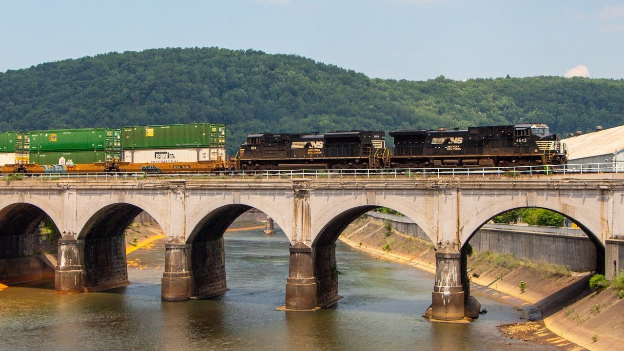 [RF] - NS Pittsburgh Line July 2025 - The West Slope