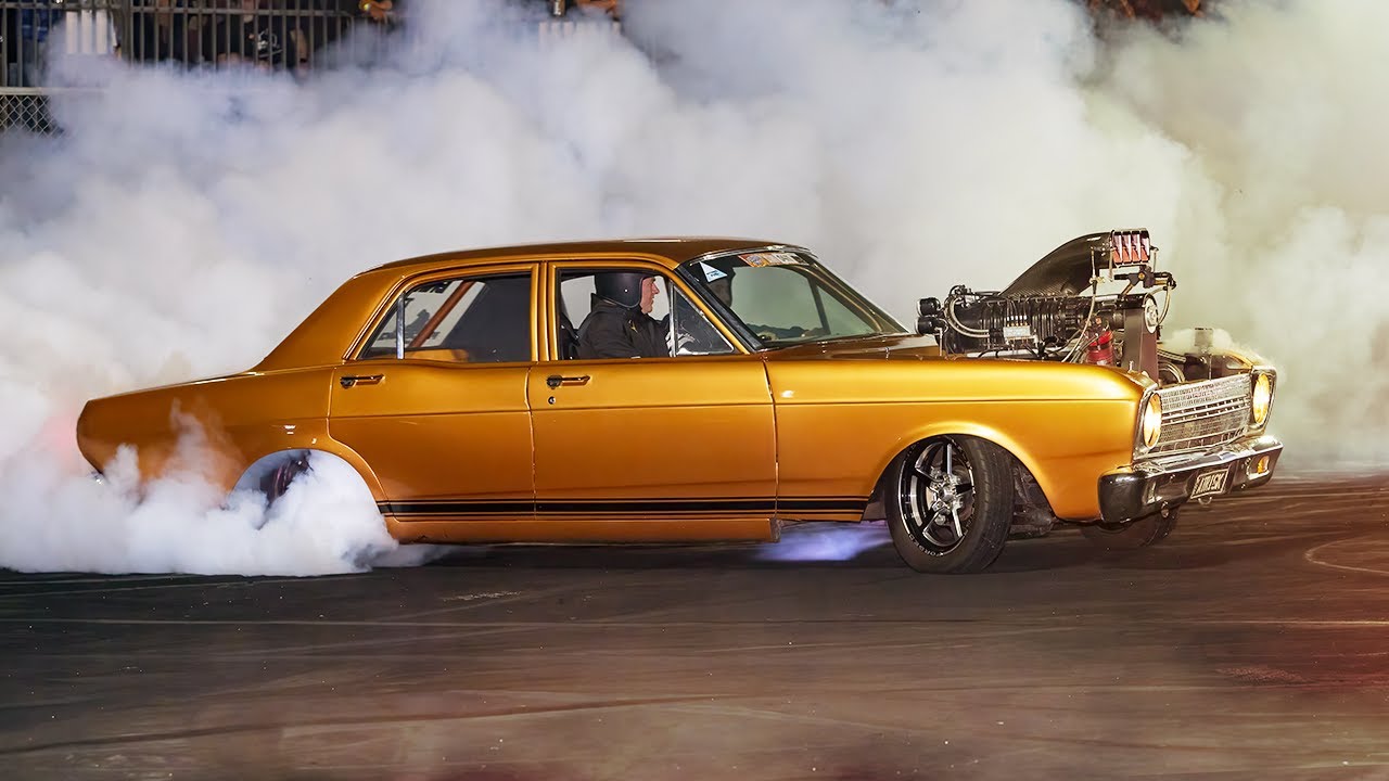 BURNOUTS: Blown Tyres & Wild Fires