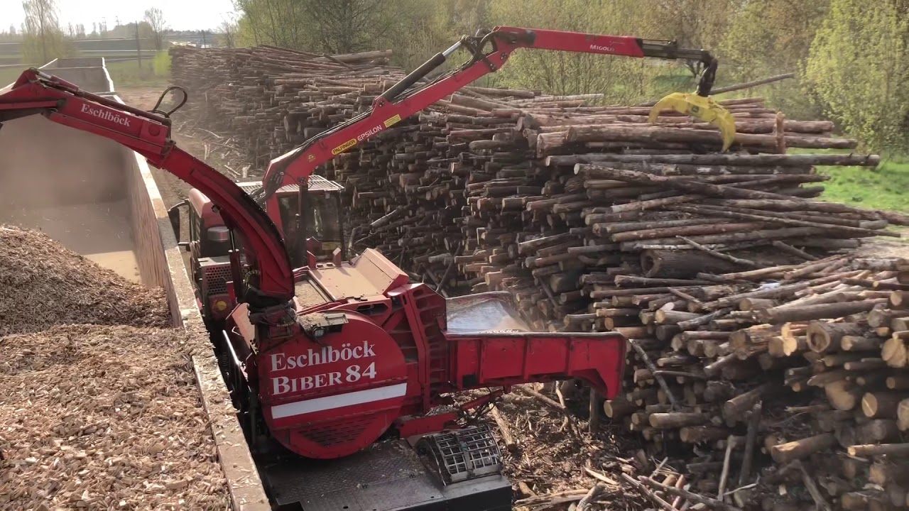 Eschlböck  Biber 84 RBZ Wood Chipper Heavy Duty Machine. Firewood chipping.