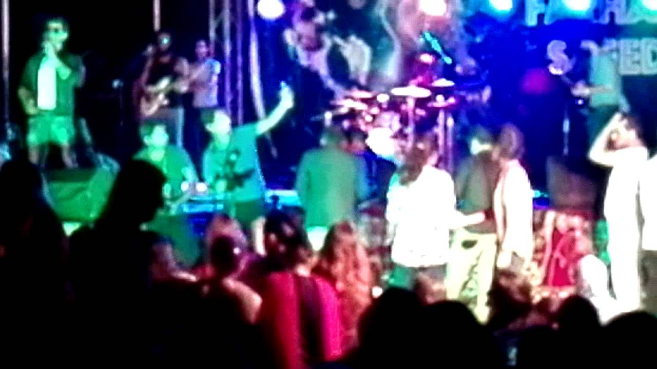 Farhan Saeed concert  ,Amun16 at Iqra Academy Abbottabad...31 July 2016