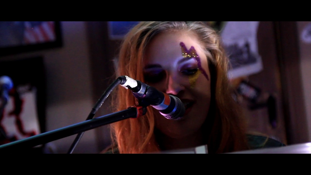 ABNER BROWNS - Molly Sterling