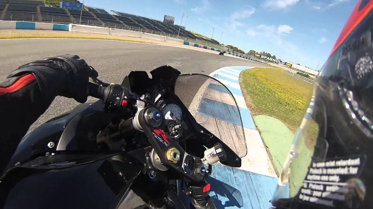 Onboard Suzuki gsxr 600 y Triumph street triple Circuito De Jerez