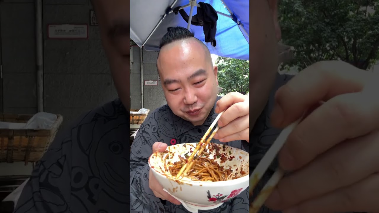 社区巷尾热干面，一口入魂烟火暖#好好吃饭大赛 #夏天该有的样子 #打卡街边美食 #人间烟火 #热干面