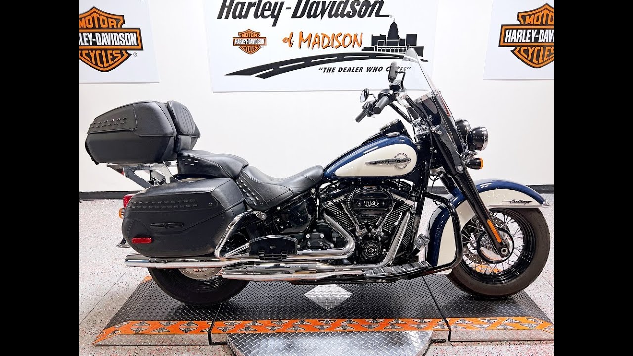 2019 SOFTAIL HERITAGE CLASSIC 114 FLHCS BLUE & WHITE 065064