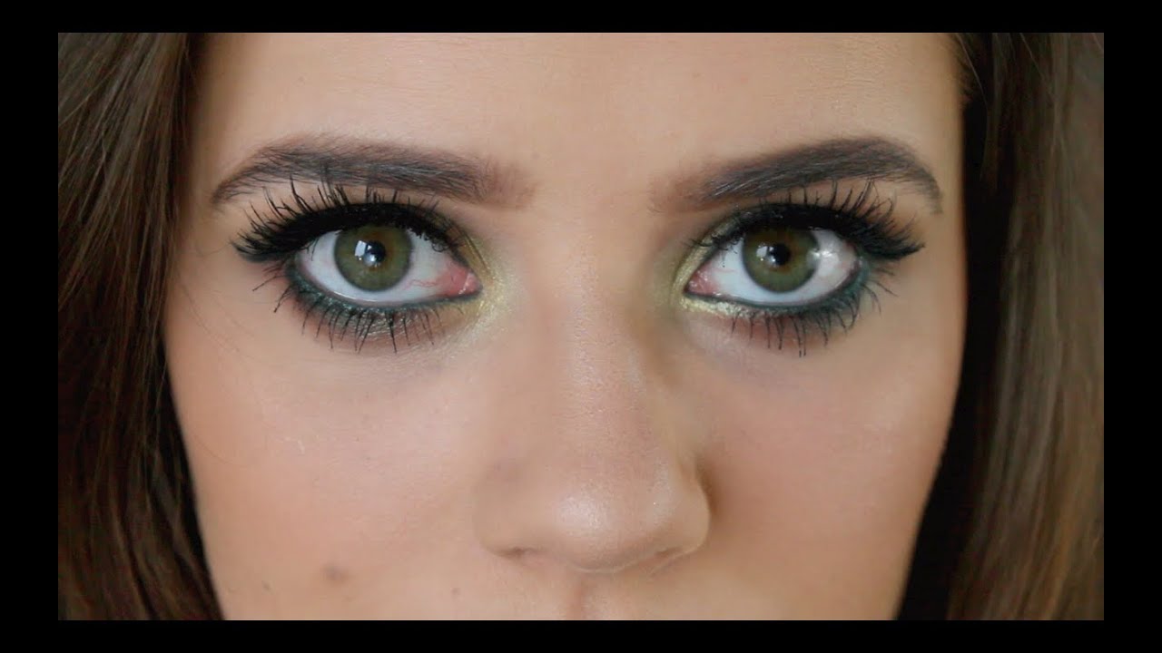 Chit chat GRWM | Green smokey eyes | EmmasRectangle