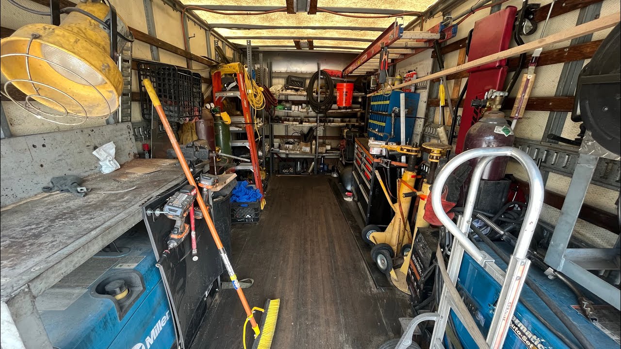 A Day In The Life: Trailer Mechanic