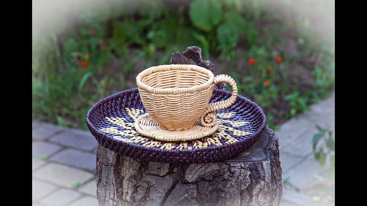 Taza tejida con el platillo