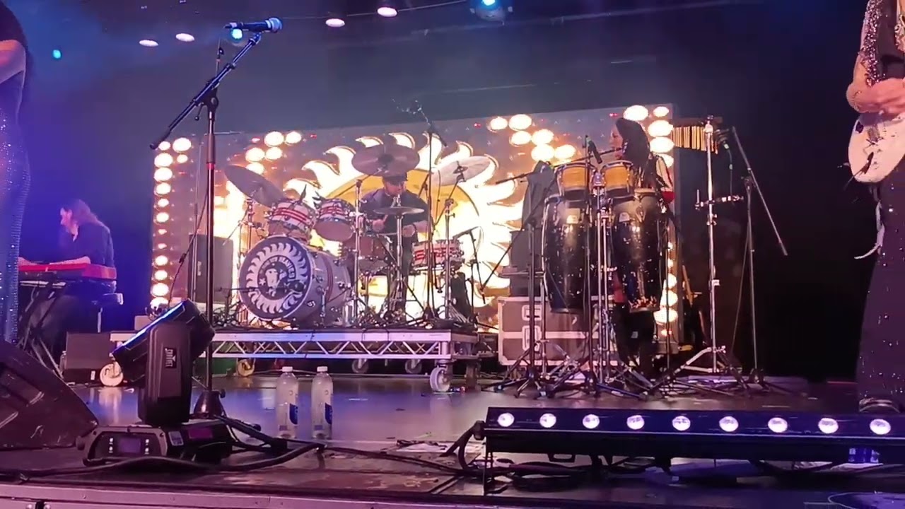 Brand New Heavies 