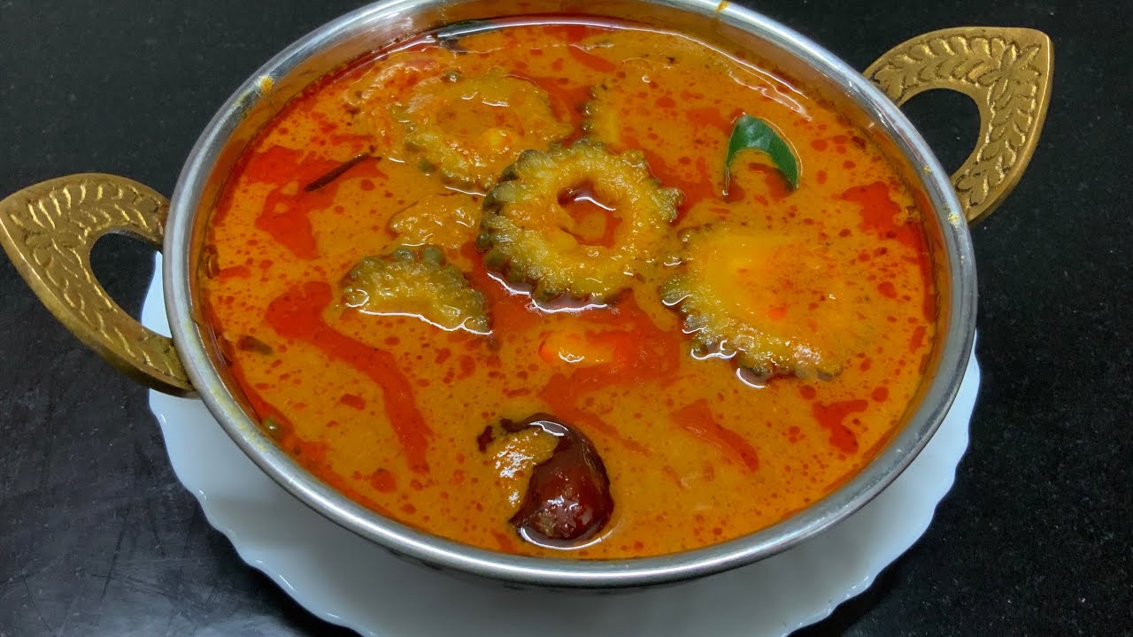 பாகற்காய் குழம்பு/Bittergourd curry/pavakkai puliKulambu/pavakka kulambu/Bittergourd recipe in Tamil