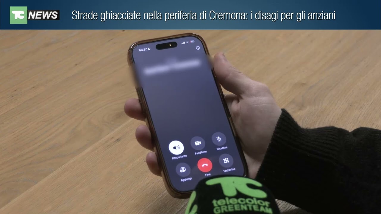 Strade ghiacciate nella periferia di Cremona: i disagi per gli anziani