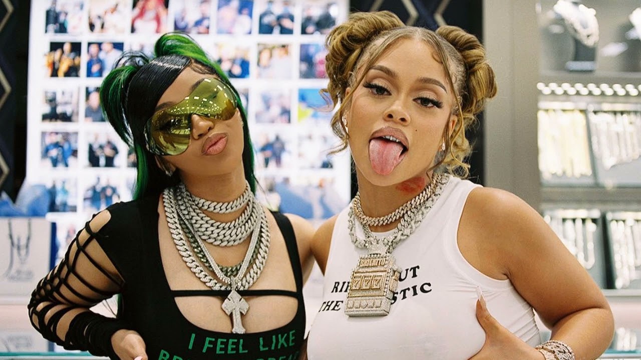 Latto - Put It On Da Floor Again ft. Cardi B