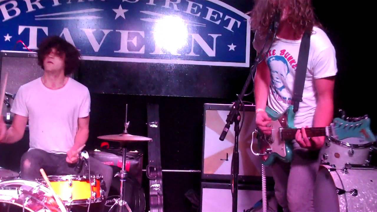 Bass Drum of Death - 'High School Roaches'
