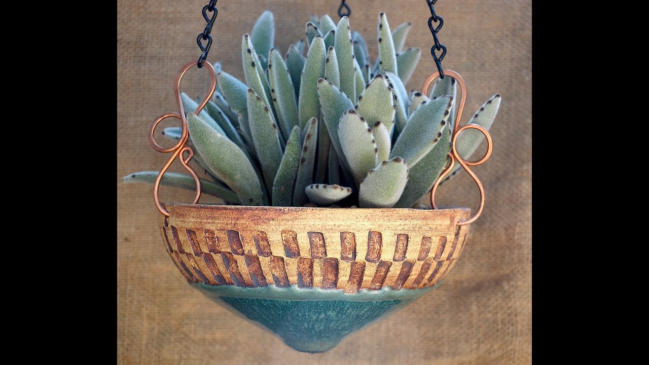 How to Pair Succulents with Hanging Pots