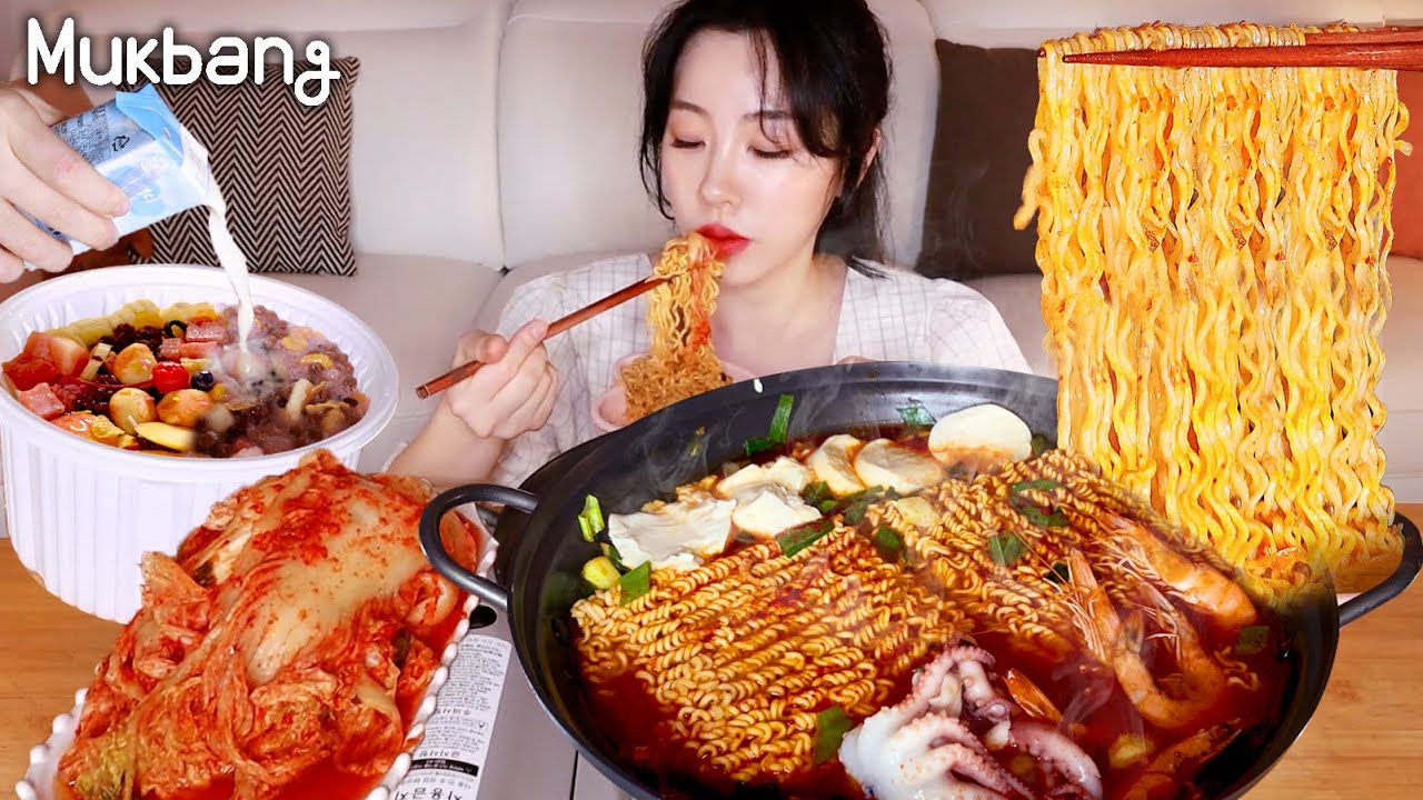 spicy Seafood bean curd  ramen🍜,  fruit shaved ice🍧 mukbang