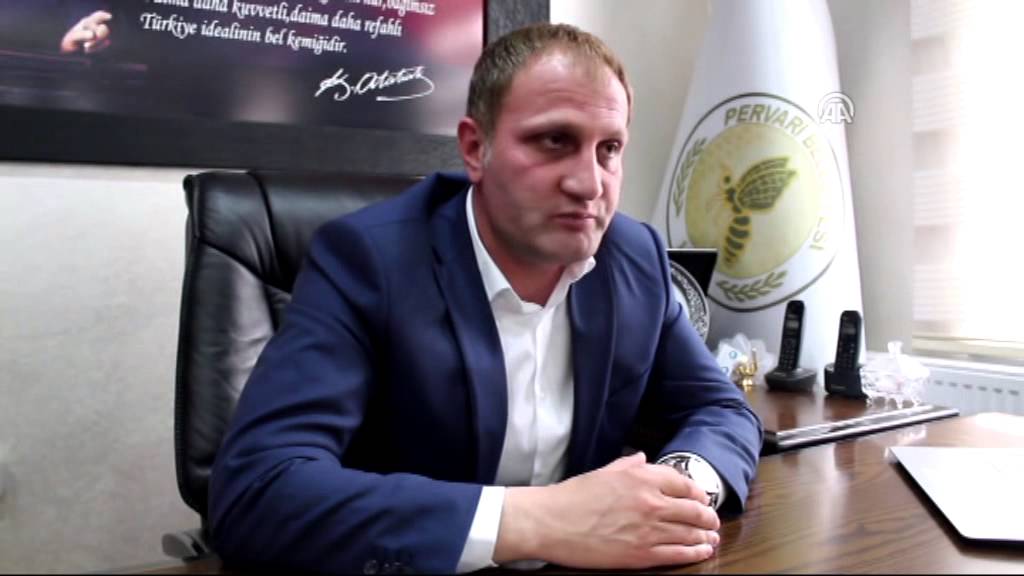 23 Nisan'da temsili oturduğu makama geldi