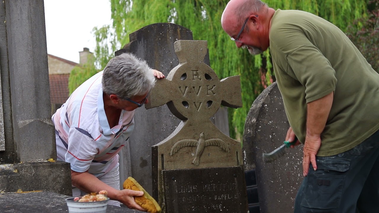 Heldenhuldezerkje Louis Mertens (Veurne)
