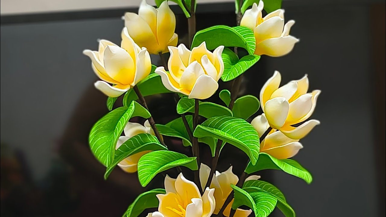 Como fazer uma linda flor com nome Magnólia em EVA sem frisador
