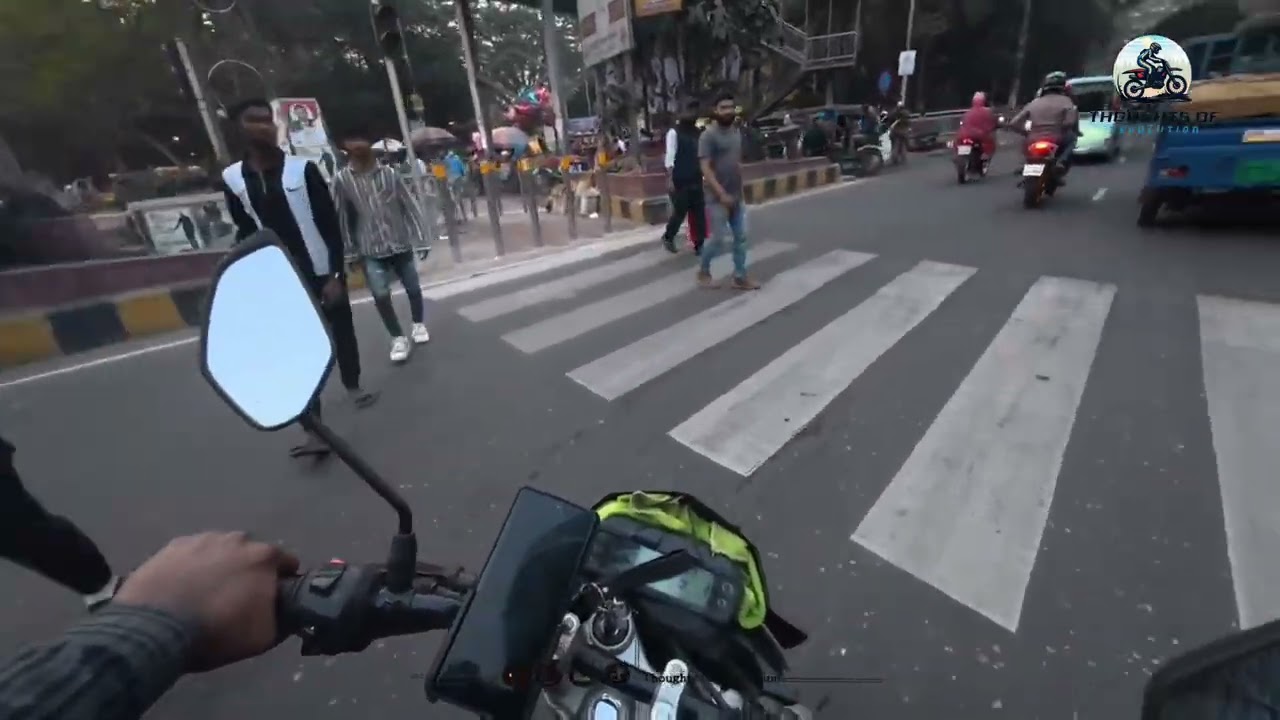 বাবা কে রাস্তায় ছুঁড়ে ফেলে দিও না কেউ🙏🙏