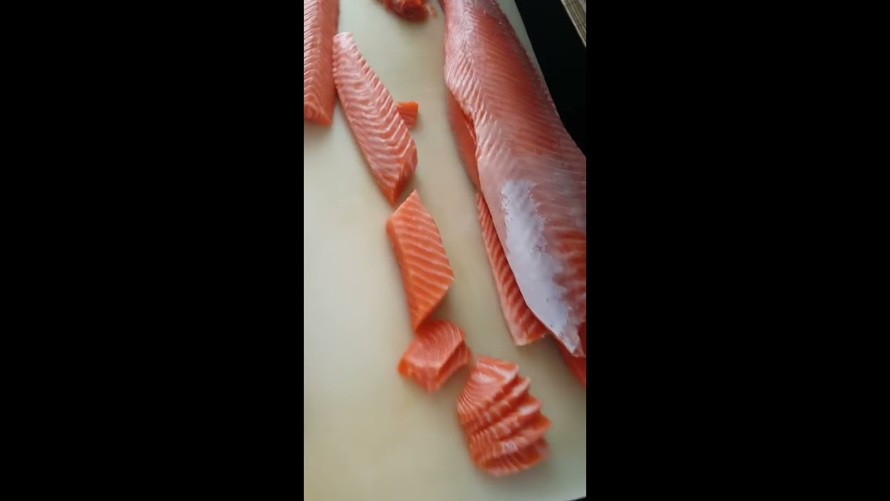 Salmão para sushi e sashimi como preparar #food #oche