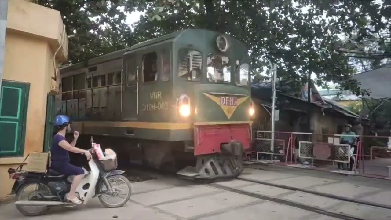 3 chuyến tàu ở Ga Yên Bái (27/10/2025) [ft. @Vnrd19e924]