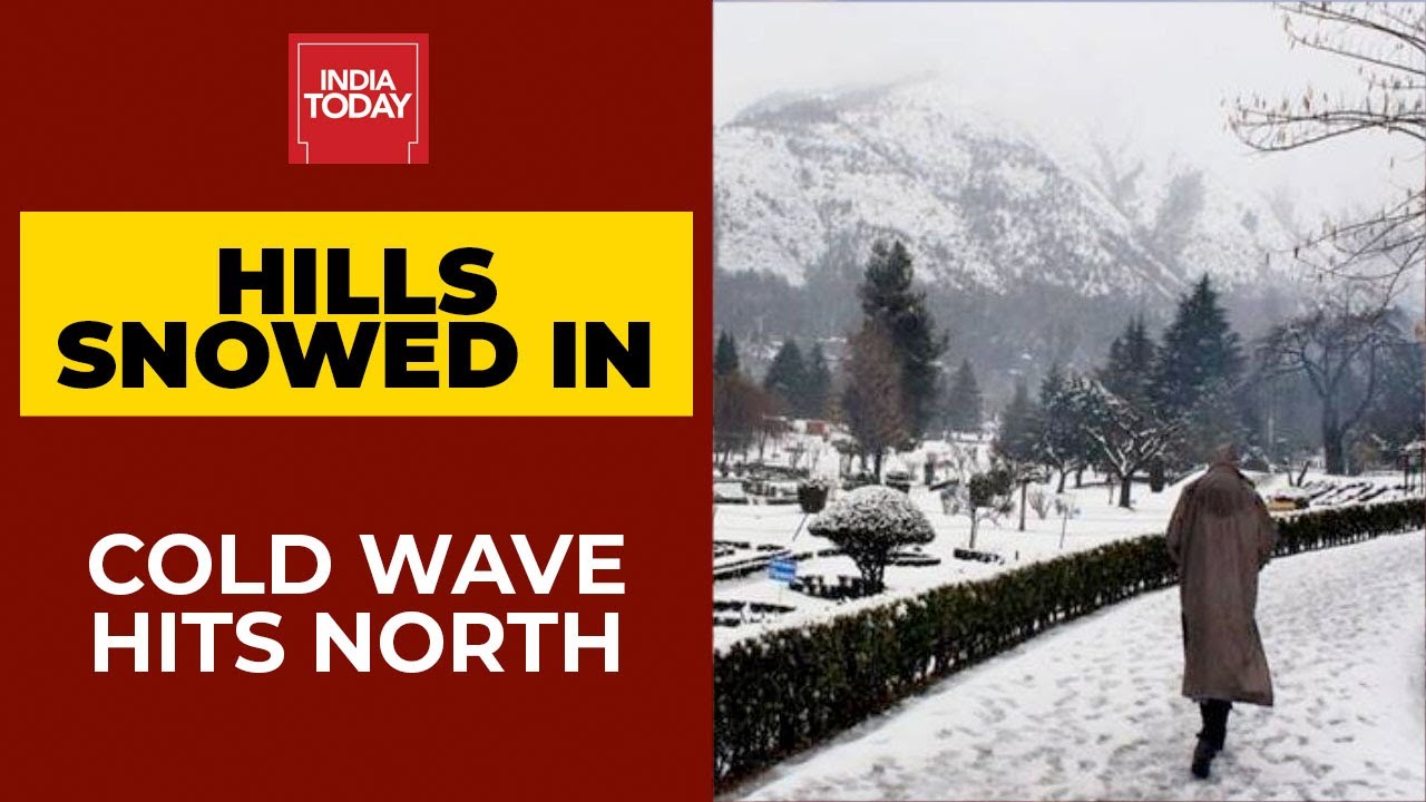 Flights Grounded, Highway Closed As Kashmir Receives Snowfall For 3rd Straight Day
