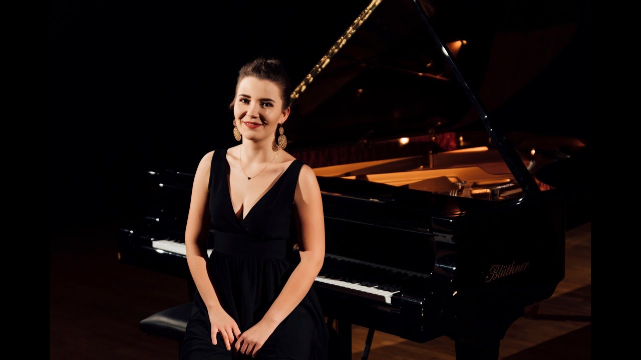 Schubert - Impromptu A flat major op. 142 no. 2 / D. 935 (Wiktoria Magdalena Browarek)