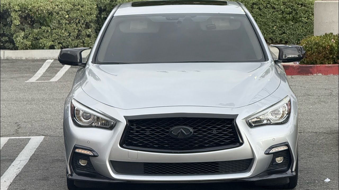 На моём новеньком Q50 Sport удалён глушитель! (Звучит потрясающе!)