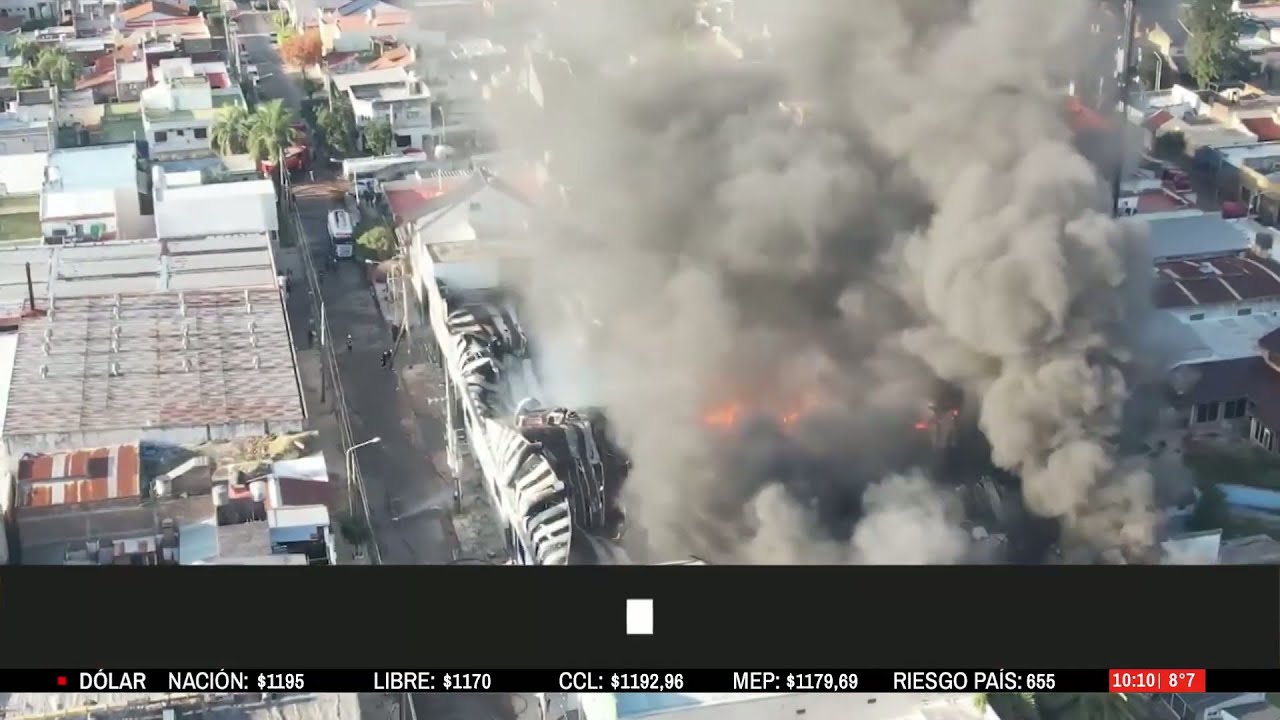🔥 LA MATANZA: INCENDIO EN UNA PAÑALERA EN LOMAS DEL MIRADOR