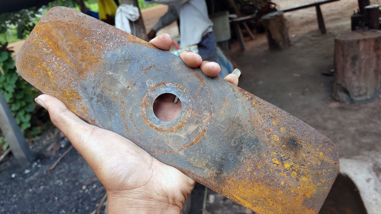 Forging a Camping Knife, Hunting Knife by Village Blacksmith