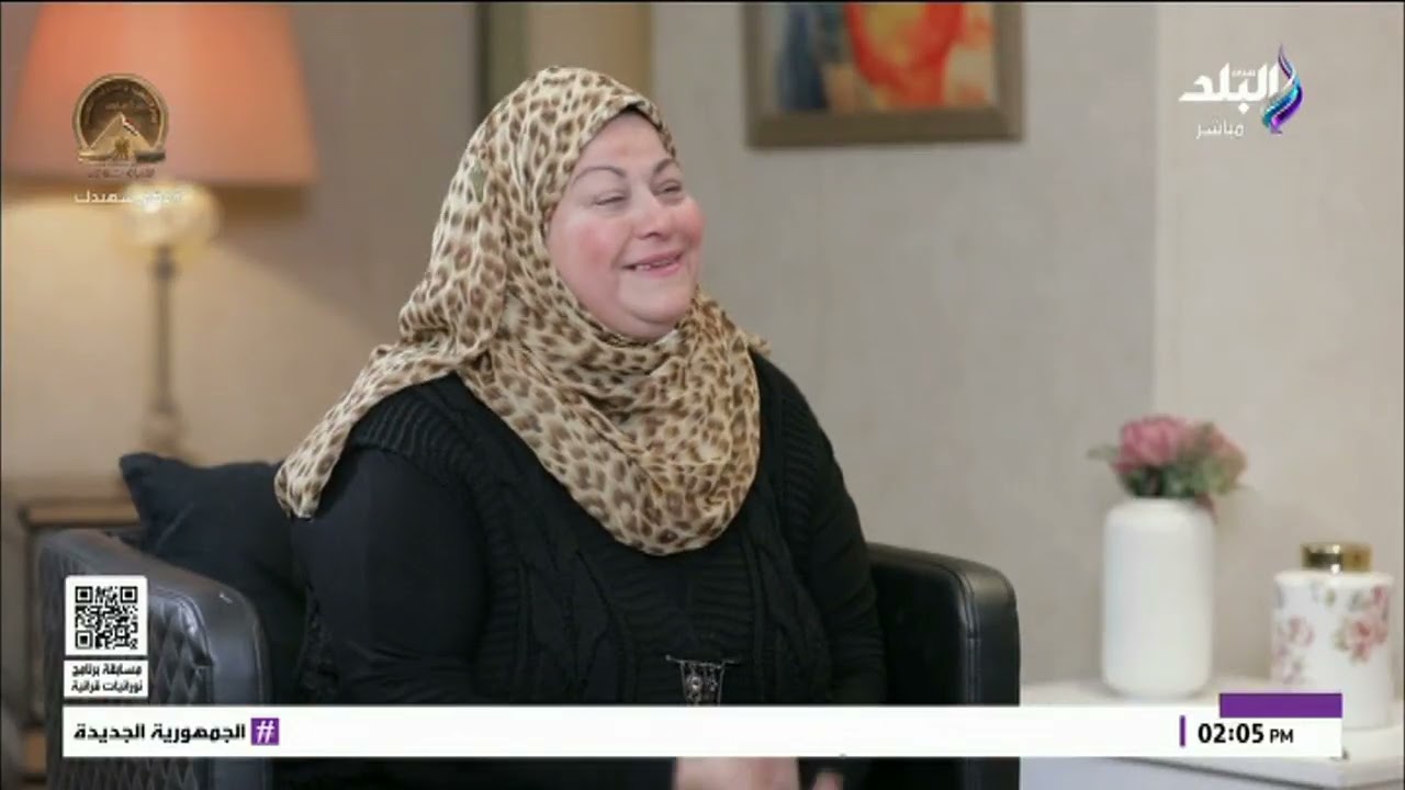 قابلت المفاجأة بالزغاريد .. إحنا لبعض يهدي الفنانة ناني سعد الدين ماكينة خياطة