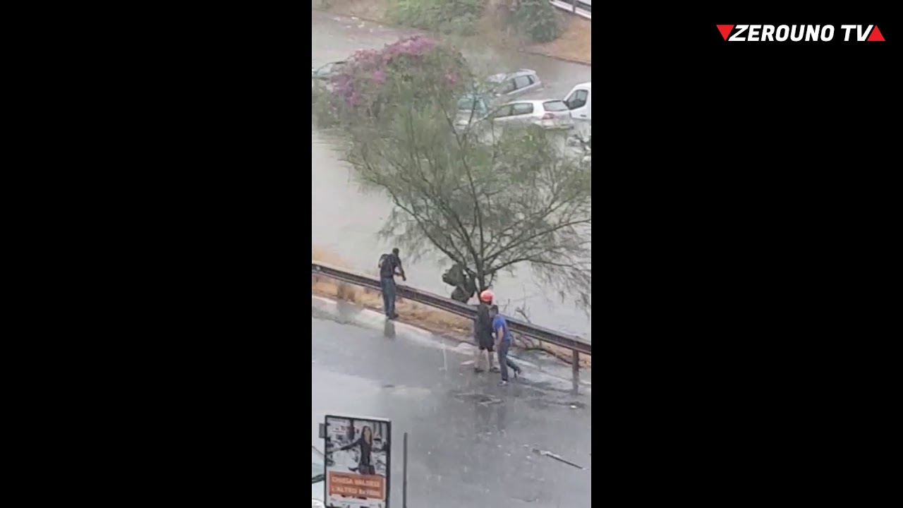 Alluvione su Palermo, allagamenti di strade e scantinati