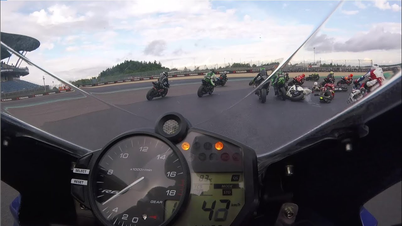 Nürburgring - Yamaha R6 Onboard - 2.12.9 - Crash at start - BeNeLux Throphy