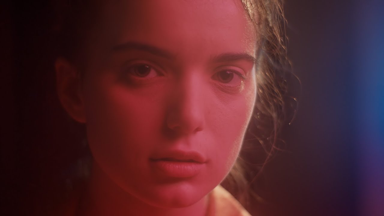 Anne + Sasha | Стены что между сердцами ;