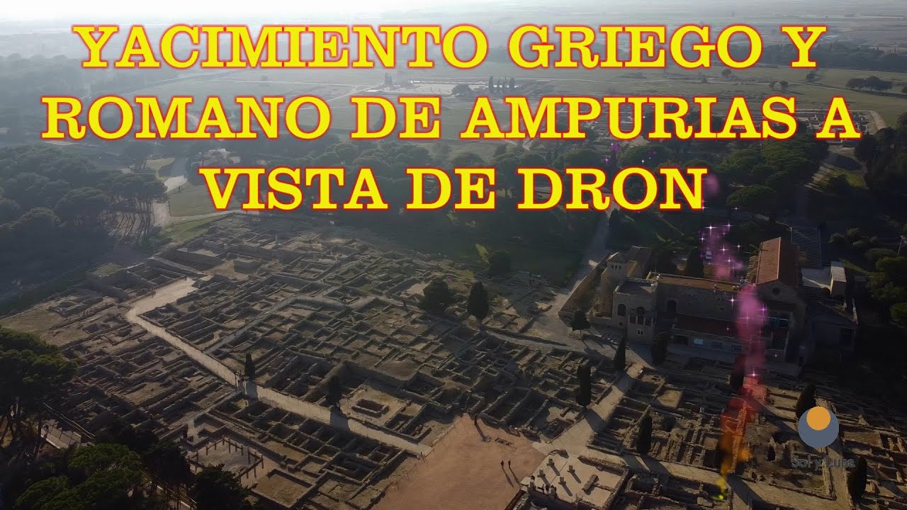 VISTA DE DRON DEL YACIMIENTO GRIEGO Y ROMANO DE AMPURIAS  (GERONA - ESPAÑA)